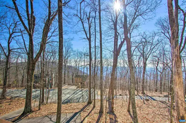 138 Oak Ln, WINTERGREEN RESORT, VA 22967