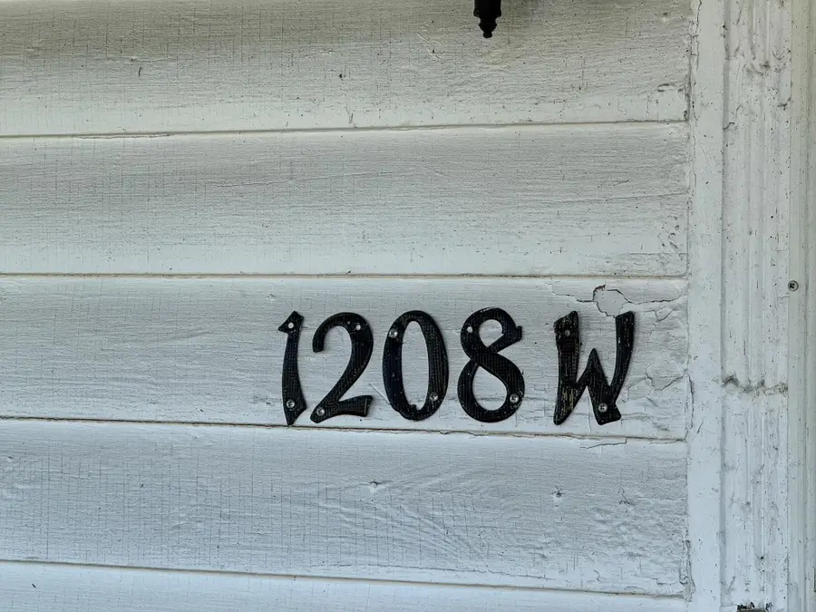1208 W Beverly St, Staunton, VA 24401 - #2