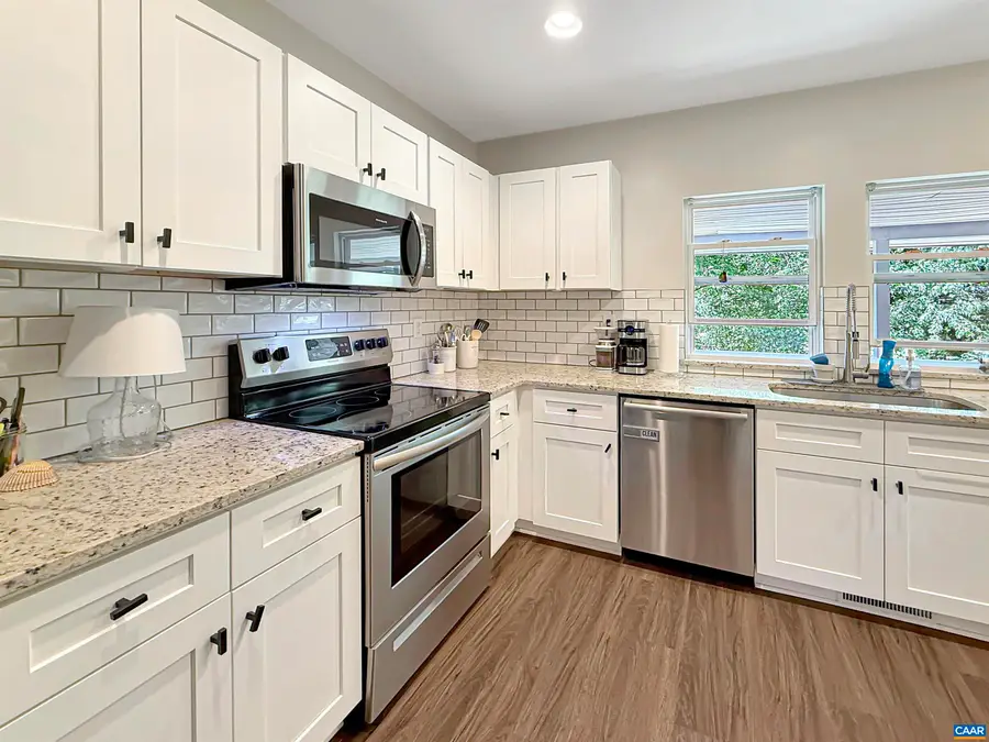 1304 Poplar St, Charlottesville, VA 22902 - #3