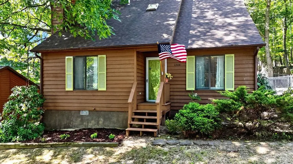 1504 5th St, Waynesboro, VA 22980 - #1