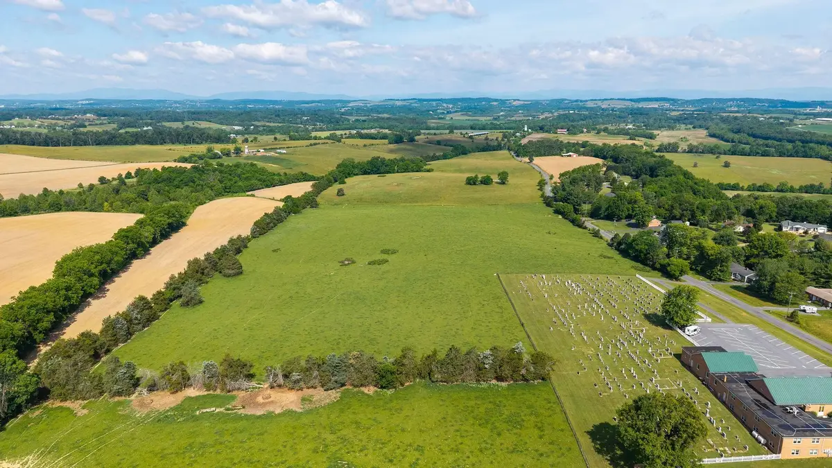 2010 Knightly Mill Rd, New Hope, VA 24469 - #1