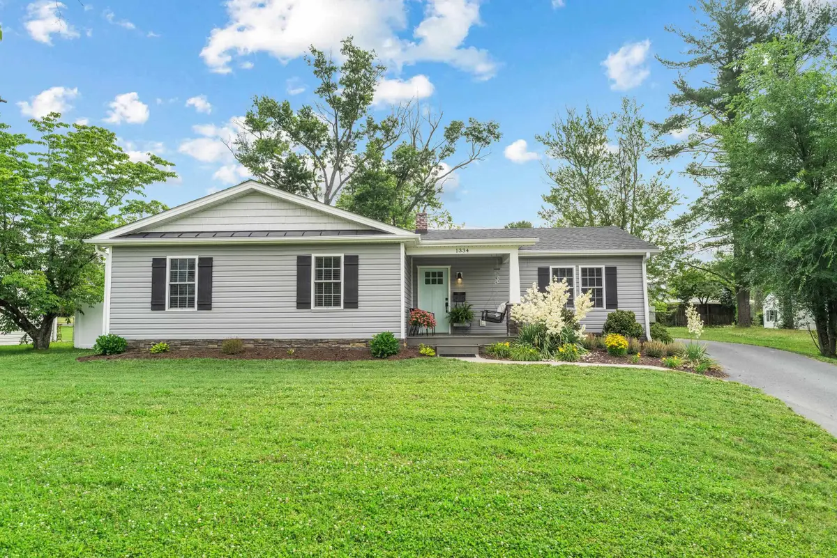 1334 Keesling Ave, Waynesboro, VA 22980 - #1