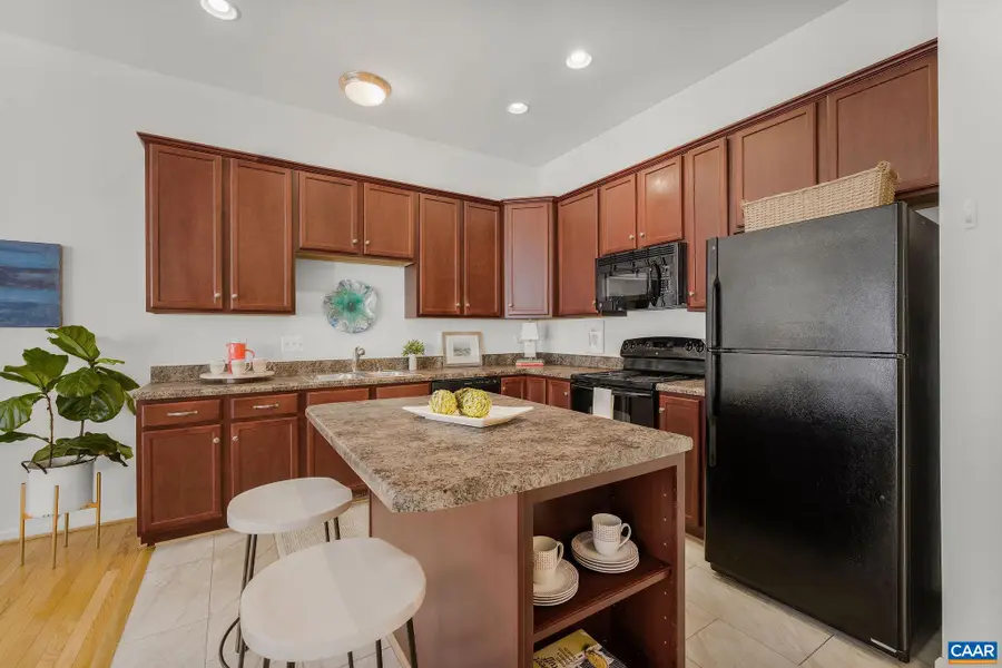 161 Brookwood Dr, Charlottesville, VA 22902 - #3