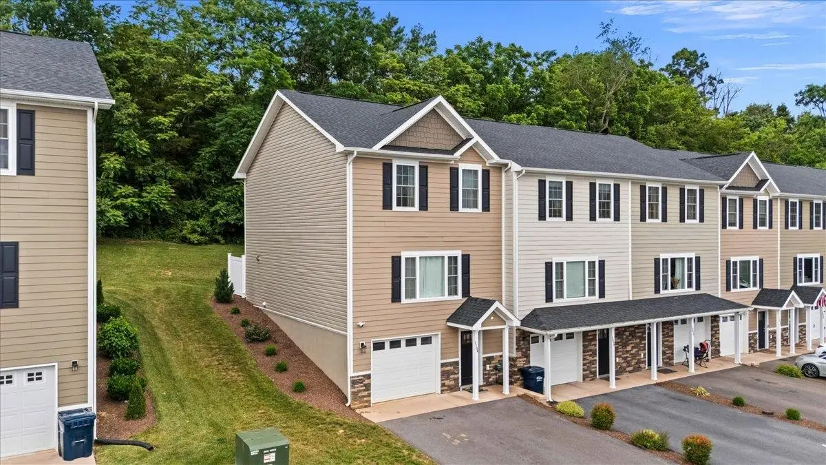 1104 Bluemoon Dr, Massanetta Springs, VA 22801 - #1