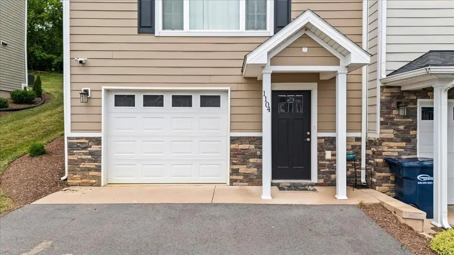 1104 Bluemoon Dr, Massanetta Springs, VA 22801 - #3