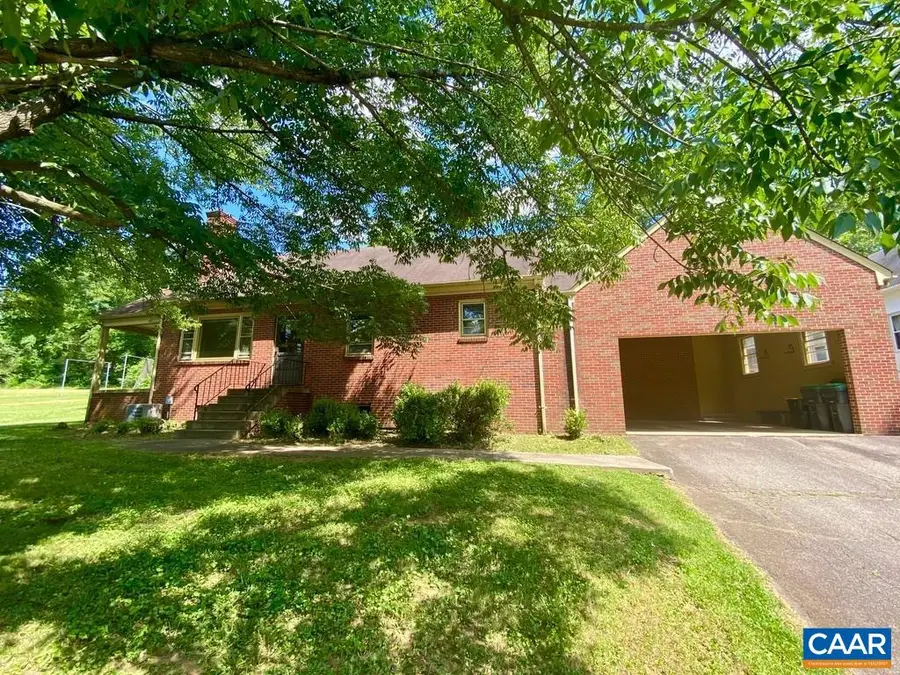 912 Saint Charles Ave, Charlottesville, VA 22901 - #2