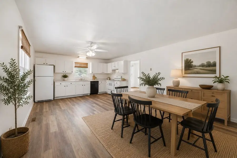 1316 E Main St, Waynesboro, VA 22980 - #3
