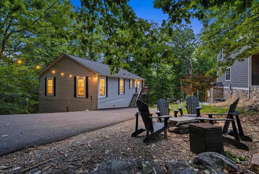 4241 Palmer Rd, McGaheysville, VA 22840 - #2