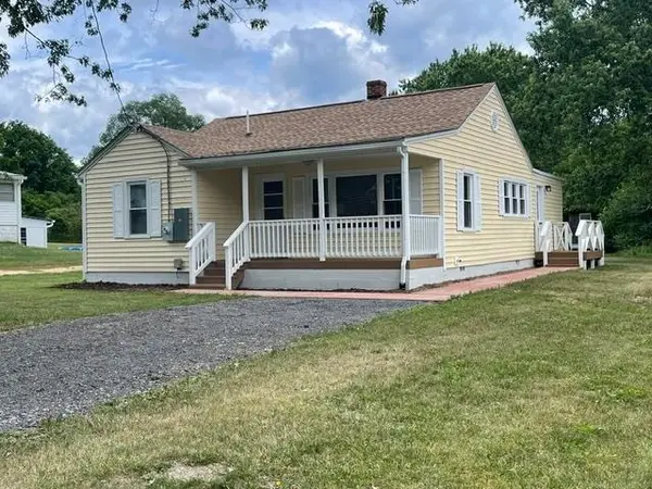 336 W Railroad Ave, CRAIGSVILLE, VA 24430