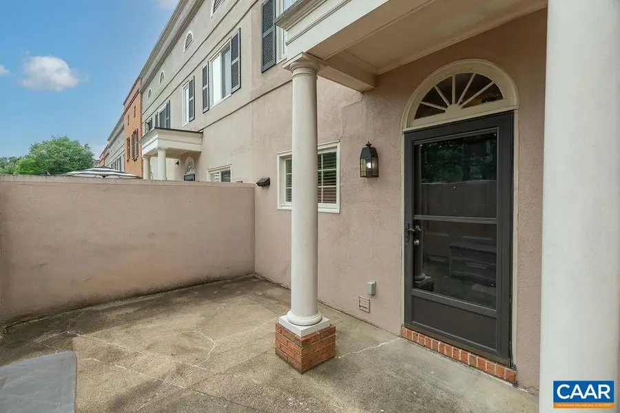 1554 Garden Ct, Charlottesville, VA 22901 - #3