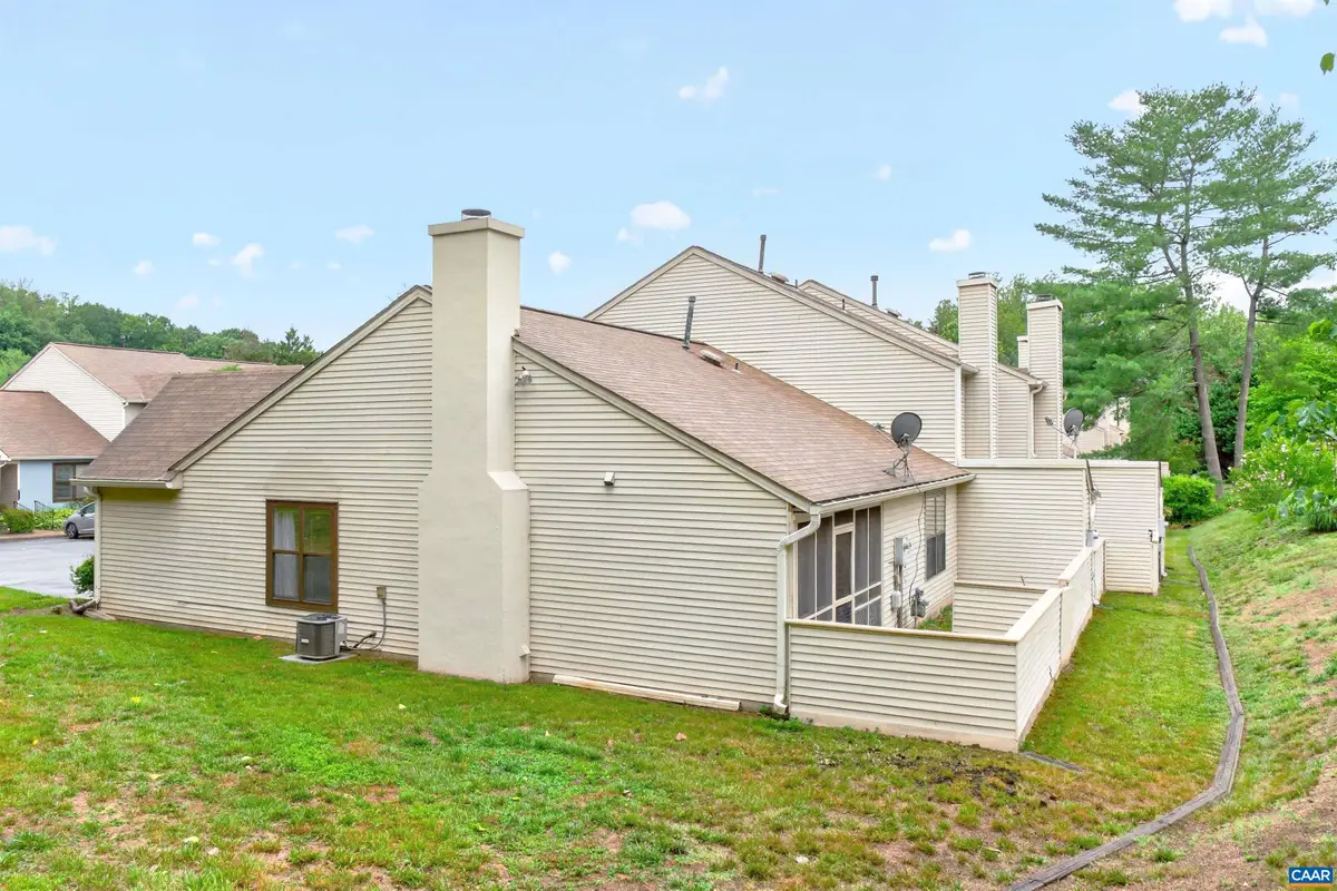 598 Pebblecreek Ct, Charlottesville, VA 22901 - #1