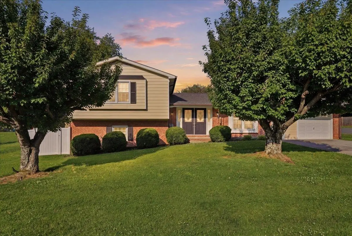 985 S Marshall St, Front Royal, VA 22630 - #1