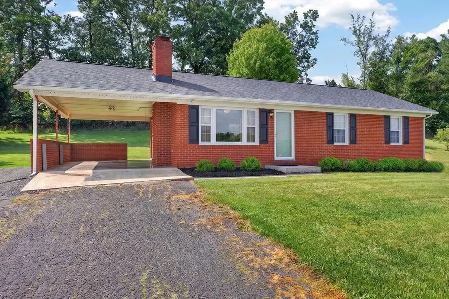 484 Galena Rd, Staunton, VA 24401 - #2