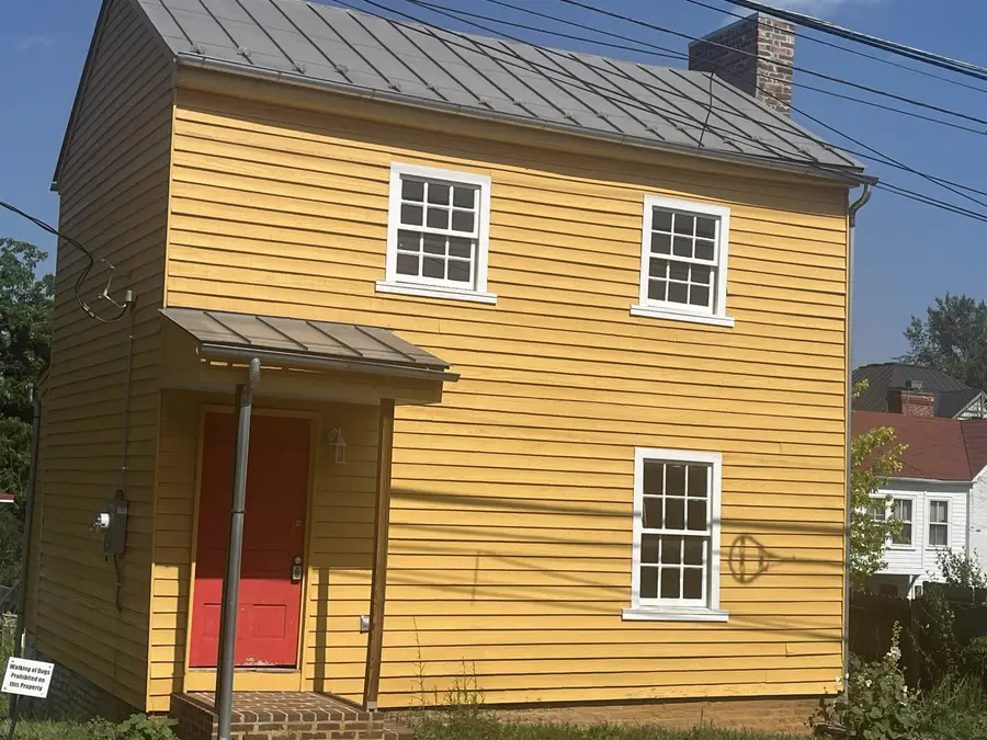 9 N Jefferson St, Staunton, VA 24401 - #2