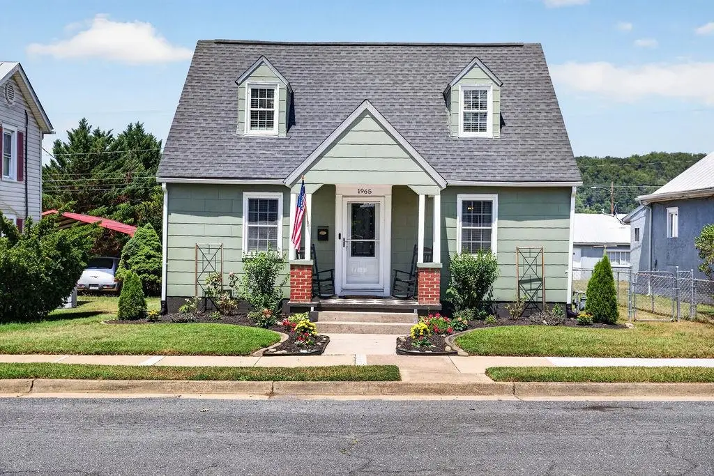 1965 Chestnut Ave, Buena Vista, VA 24416 - #1