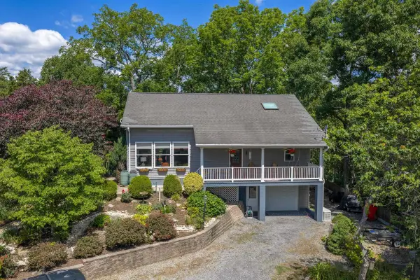 40 Weavers Way, BUENA VISTA, VA 24416
