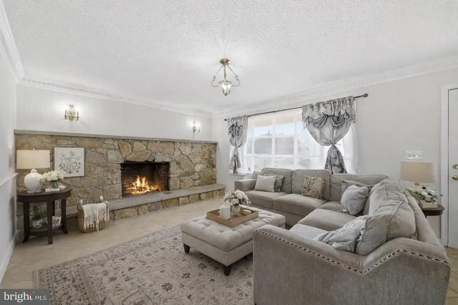 613 Overlook St, Culpeper, VA 22701 - #3