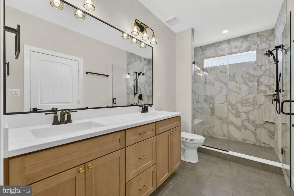 57 Madison St, Warrenton, VA 20186 - Image #1