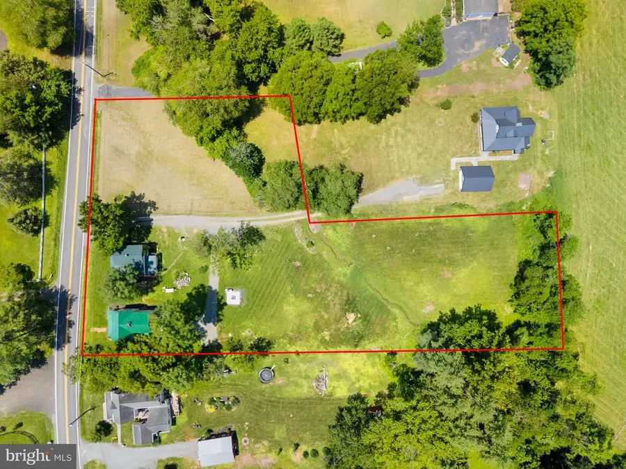 8558 Opal Rd, Warrenton, VA 20186 - Image #3