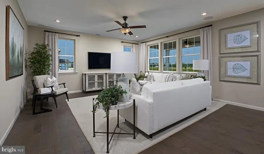 2083 Springvale Dr, Bealeton, VA  - Image #2