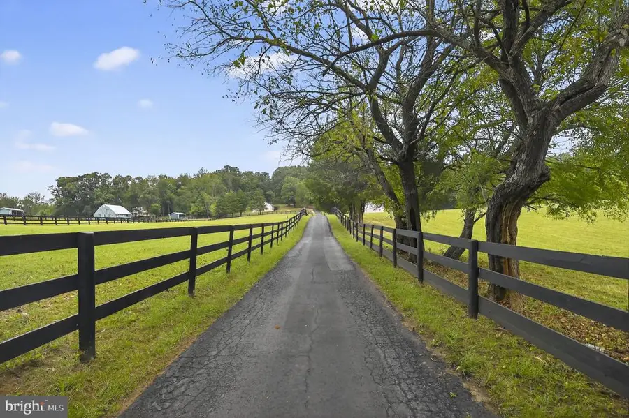 5084 Fairview Ln, Broad Run, VA  - Image #3