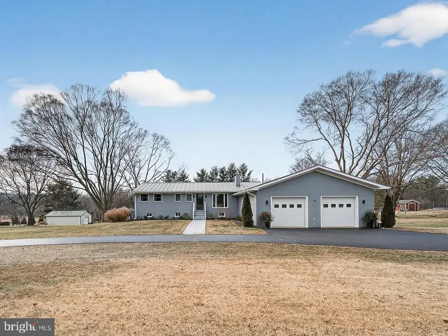 8746 Meetze Rd, Warrenton, VA  - Image #2