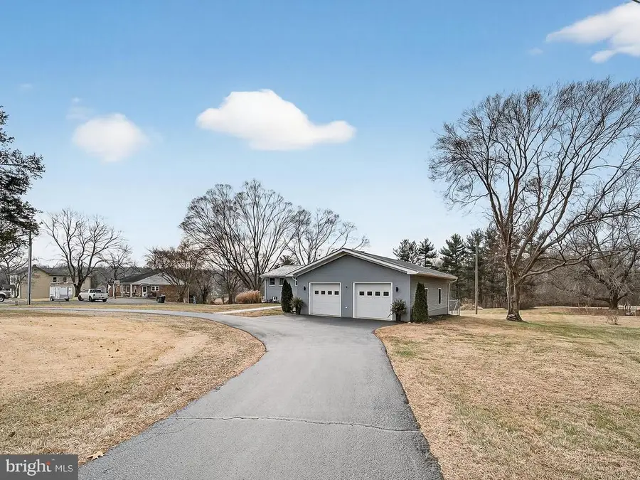 8746 Meetze Rd, Warrenton, VA  - Image #3