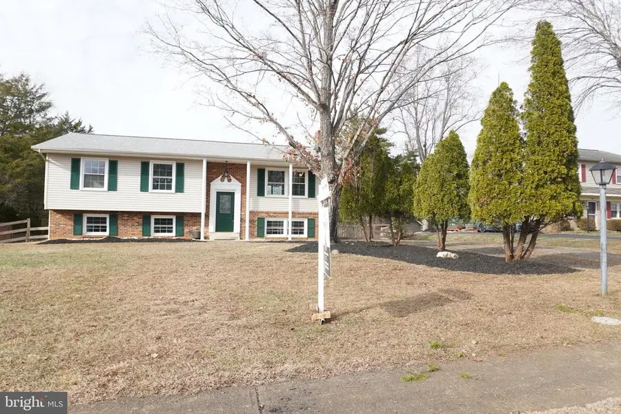 7212 Princess Anne Ct, Warrenton, VA  - Image #2