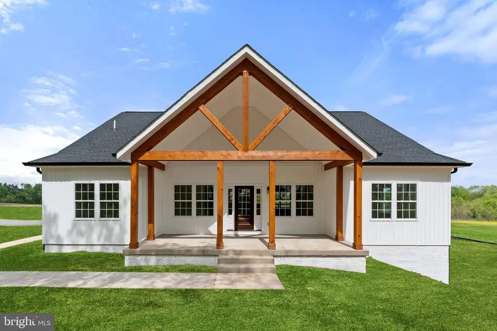 5341 Hillside Dr, Warrenton, VA 20187 - #1