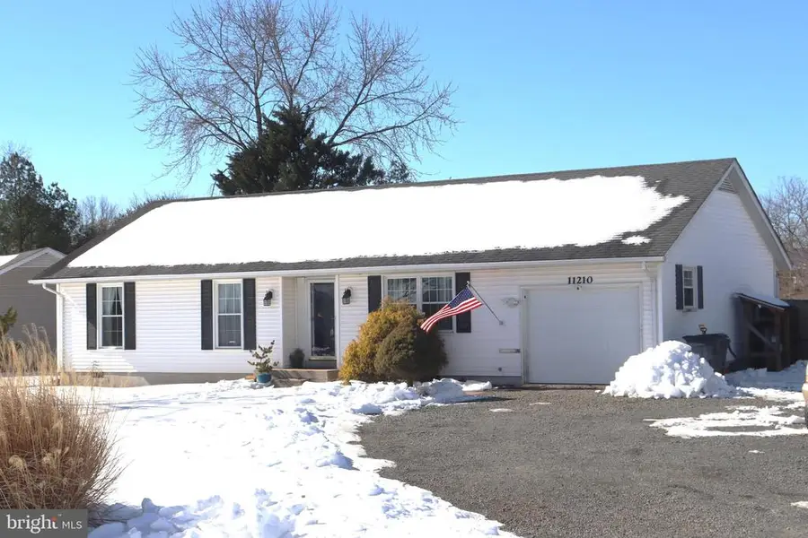 11210 Edgewood Dr, Bealeton, VA  - Image #2