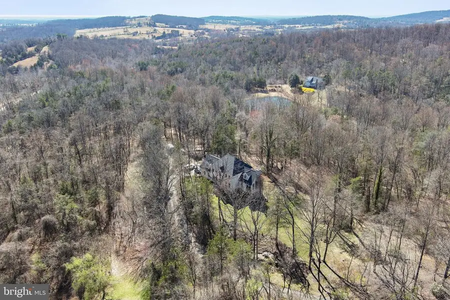 7929 Wellington Dr, Warrenton, VA 20186 - #3