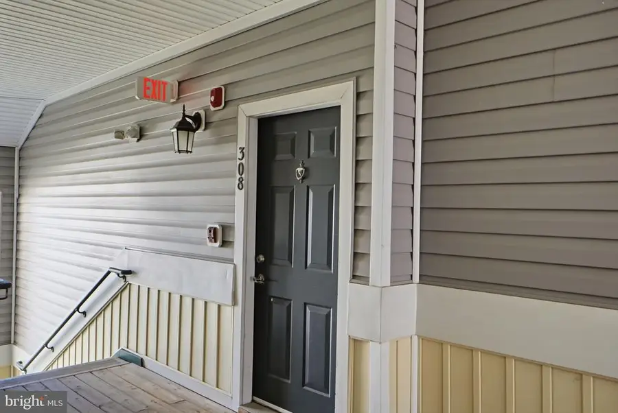 6161 Willow Pl #308, Bealeton, VA  - #2