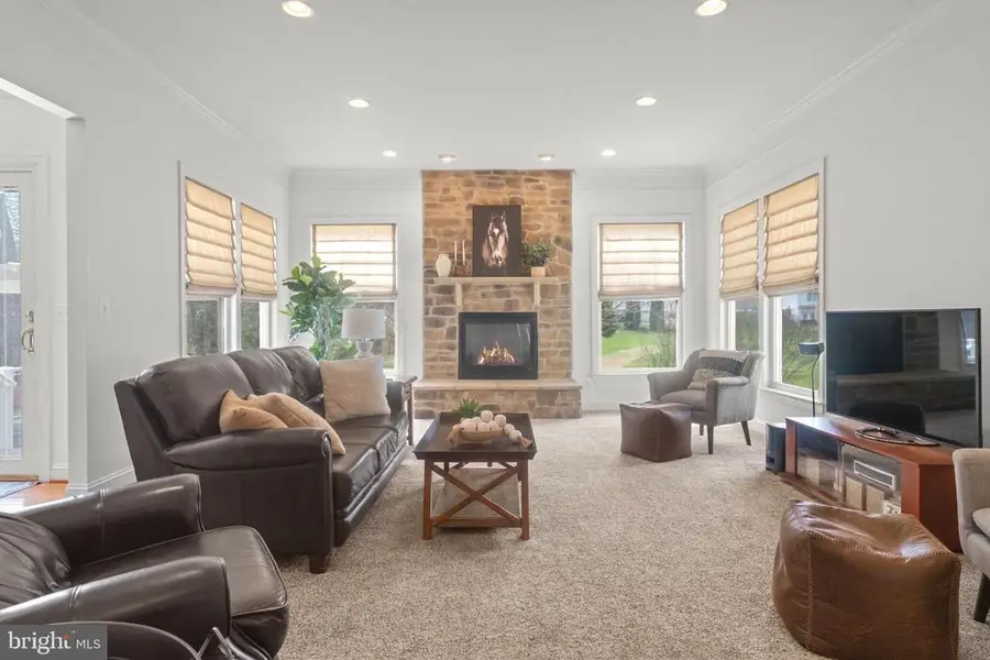 4045 Cray Dr, Warrenton, VA 20187 - #2