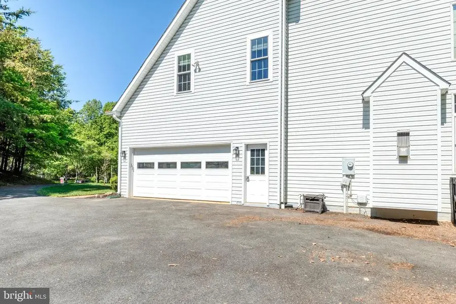 5200 Swain Dr, Warrenton, VA 20187 - #3