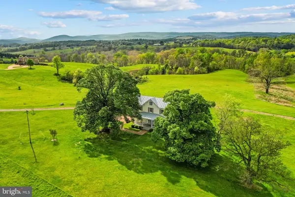 9078 Maidstone Rd, DELAPLANE, VA 20144