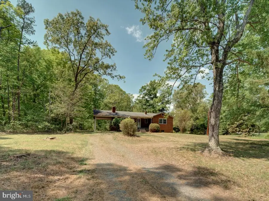 13682 Blackwells Mill Rd, Goldvein, VA 22720 - #2