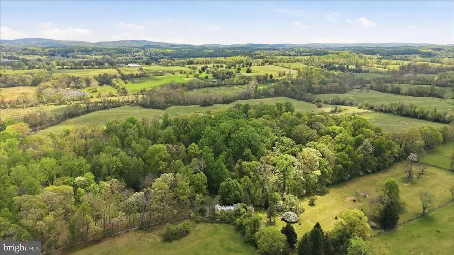 2674 Five Points Rd, Marshall, VA 20115 - #2