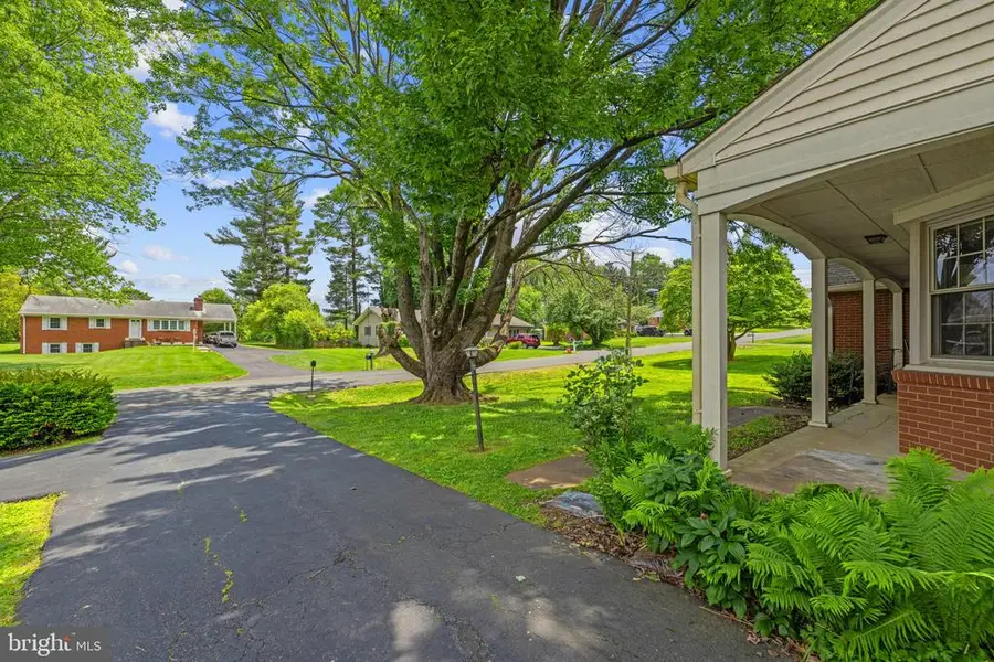 312 Norfolk Dr, Warrenton, VA 20186 - #3