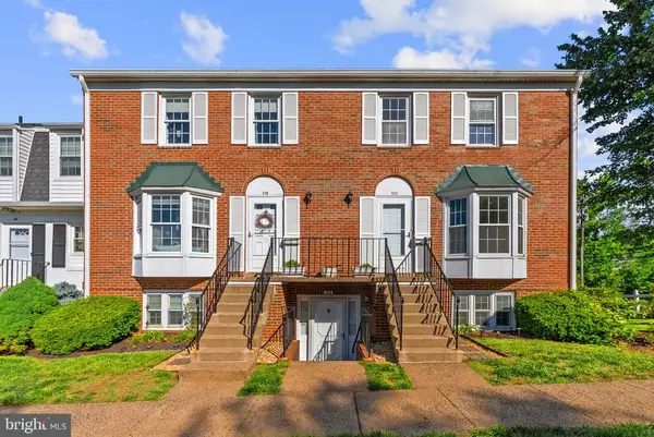 52 Leeds Ct, WARRENTON, VA 20186
