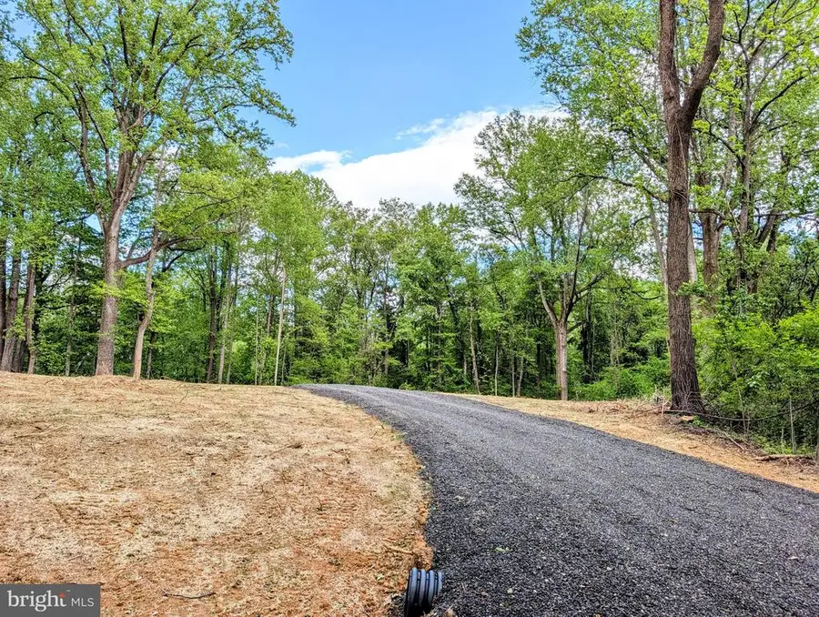3964 Hidden Valley Ln, Linden, VA 22642 - #2