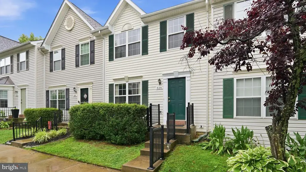 526 Highland Towne Ln, Warrenton, VA 20186 - #1