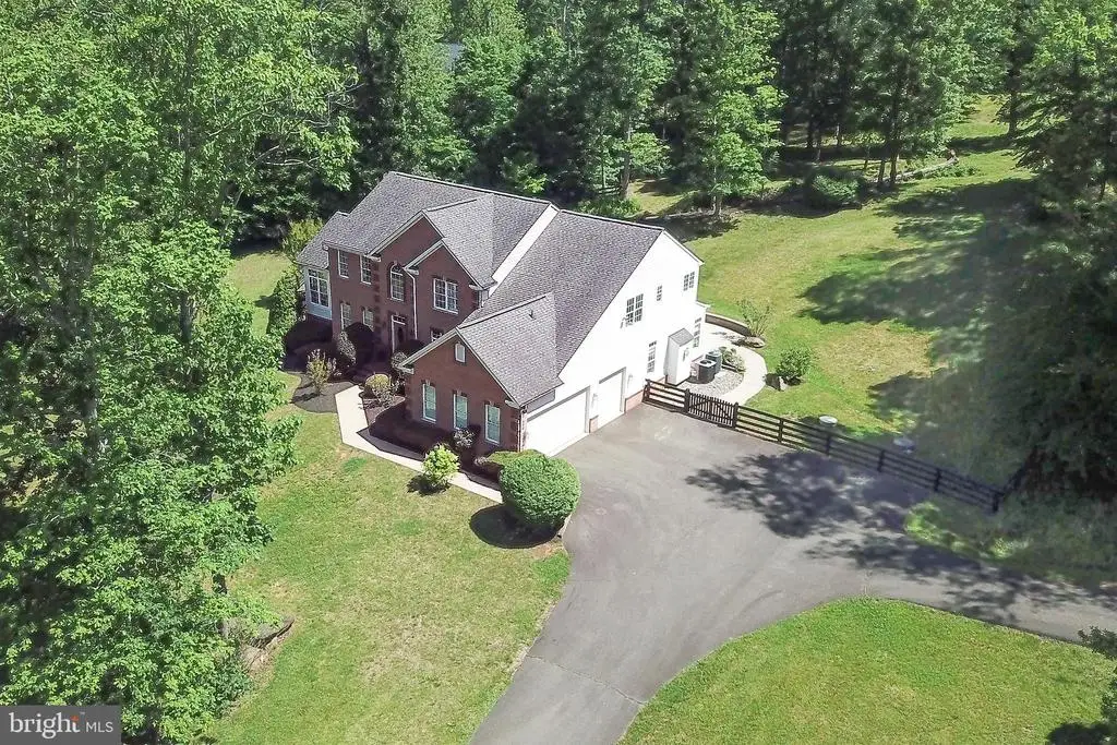 7165 Dudie Rd, Marshall, VA 20115 - #1