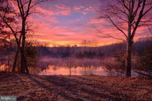 N Lakeshore Dr, LOUISA, VA 23093