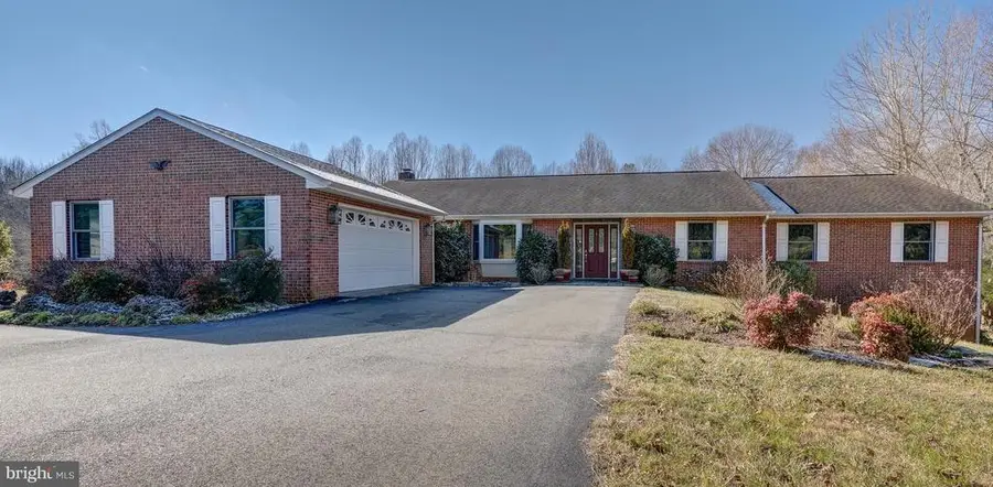 209 Fairway Dr, Louisa, VA 23093 - Image #3