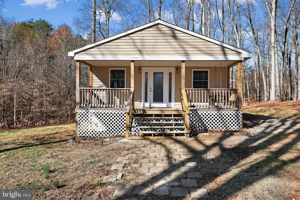 311 Holly Grove Ct, BUMPASS, VA 23024