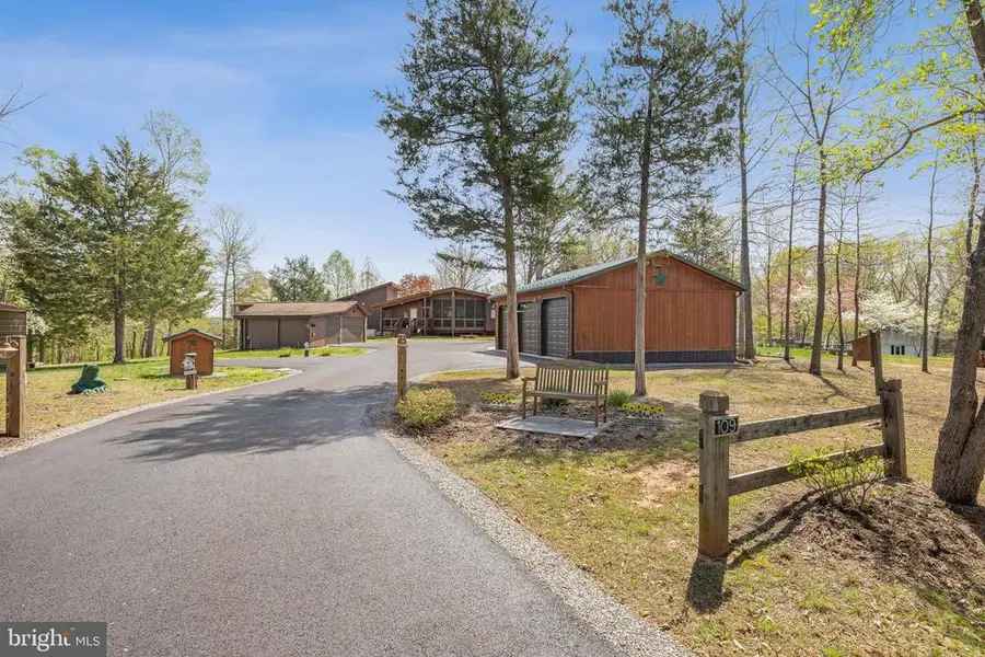 109 White Oak Dr, Mineral, VA 23117 - #3