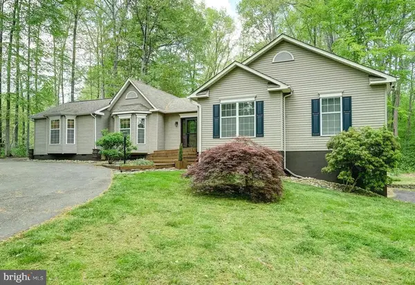 130 Oakleigh Ln, BUMPASS, VA 23024