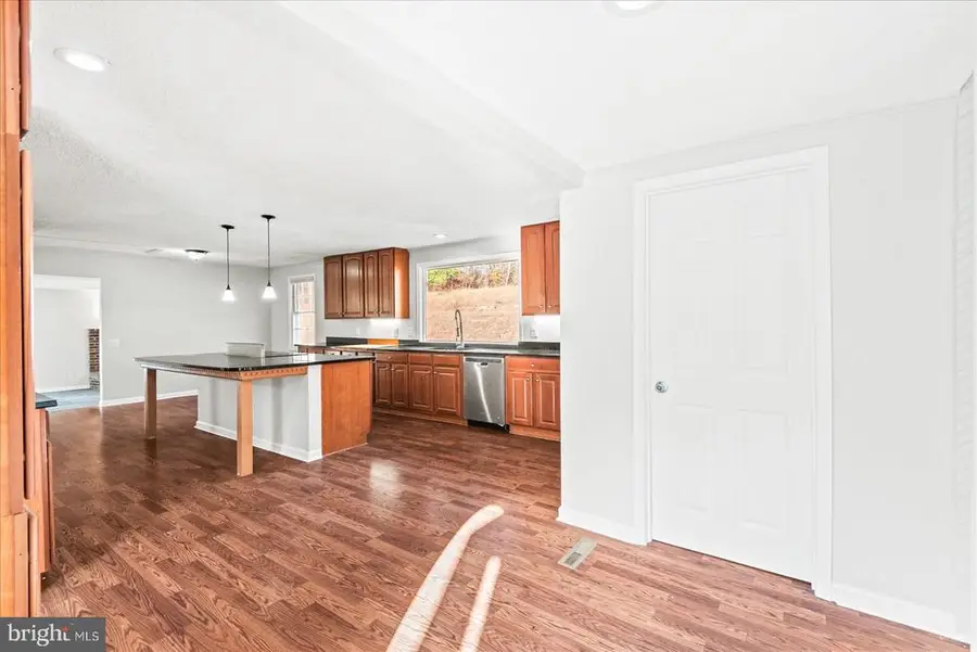 200 Weise Dr, Louisa, VA 23093 - #3