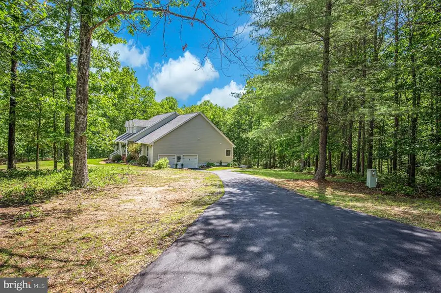 1803 Shenandoah Crossing Dr, Gordonsville, VA 22942 - #2