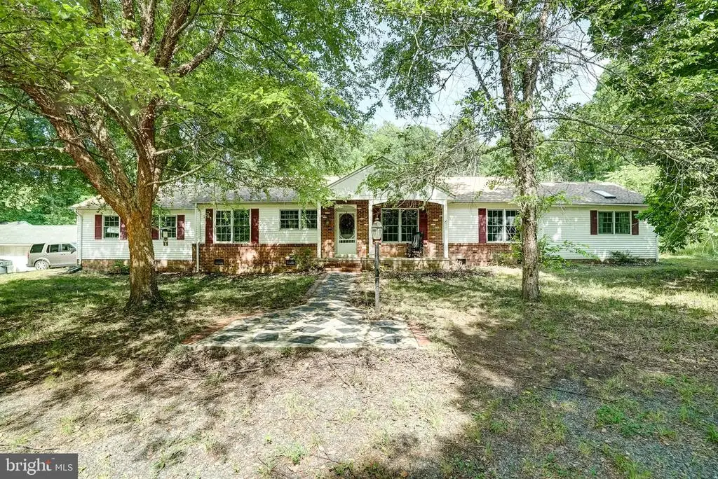 5275 New Line Rd, Gum Spring, VA 23065 - #1